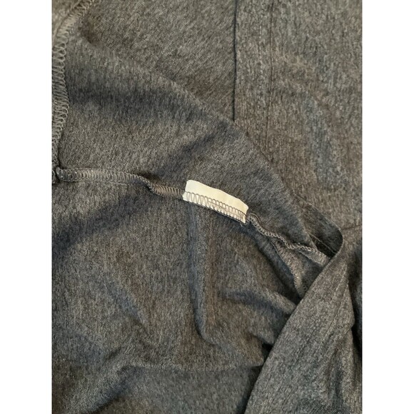 PUMA women Big Cat Logo Activewear T Shirt size Small Grey Moisture Wicking Knit - Picture 6 of 6